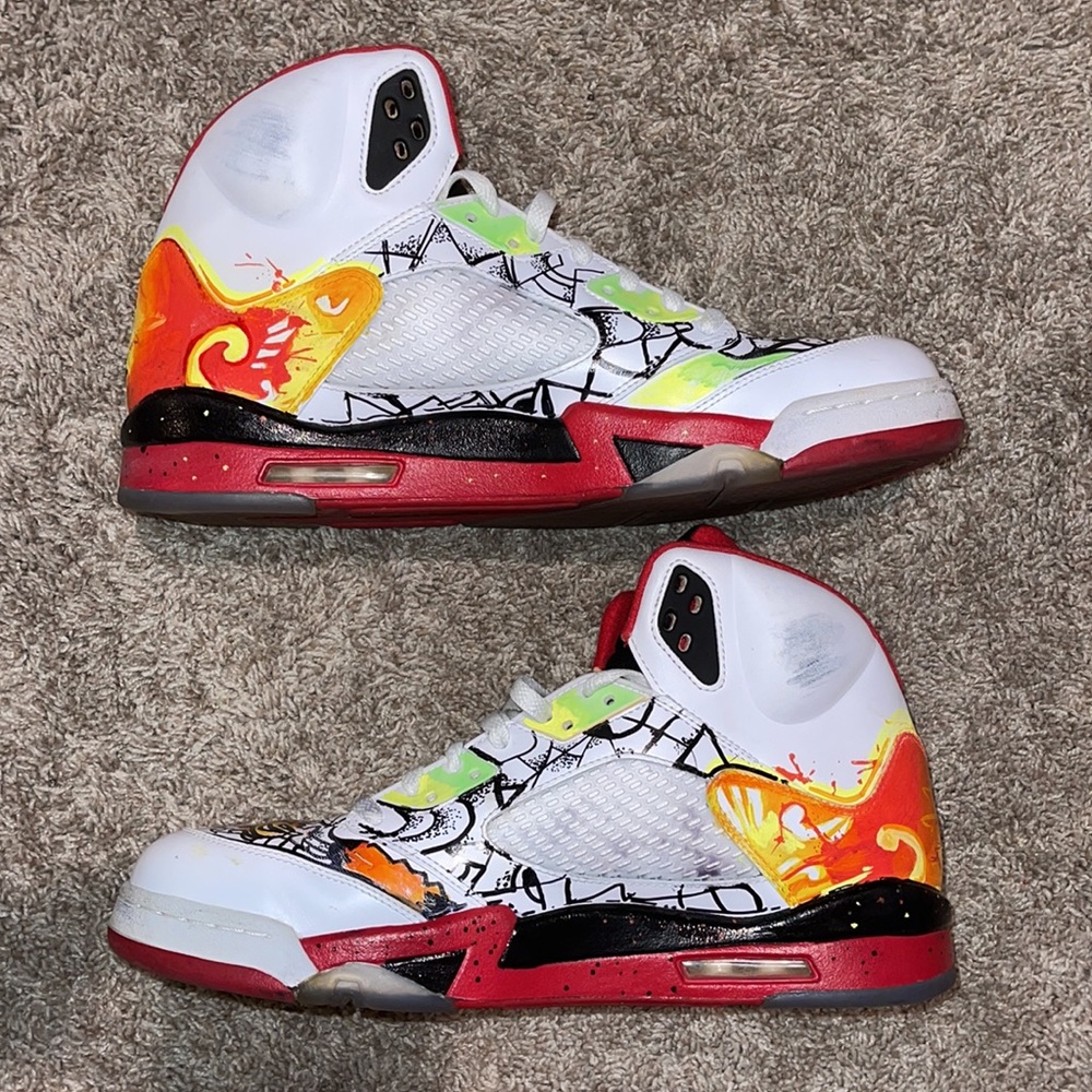 Nike Air Jordan 5 Retro | Fire Red - Picture 10 of 11